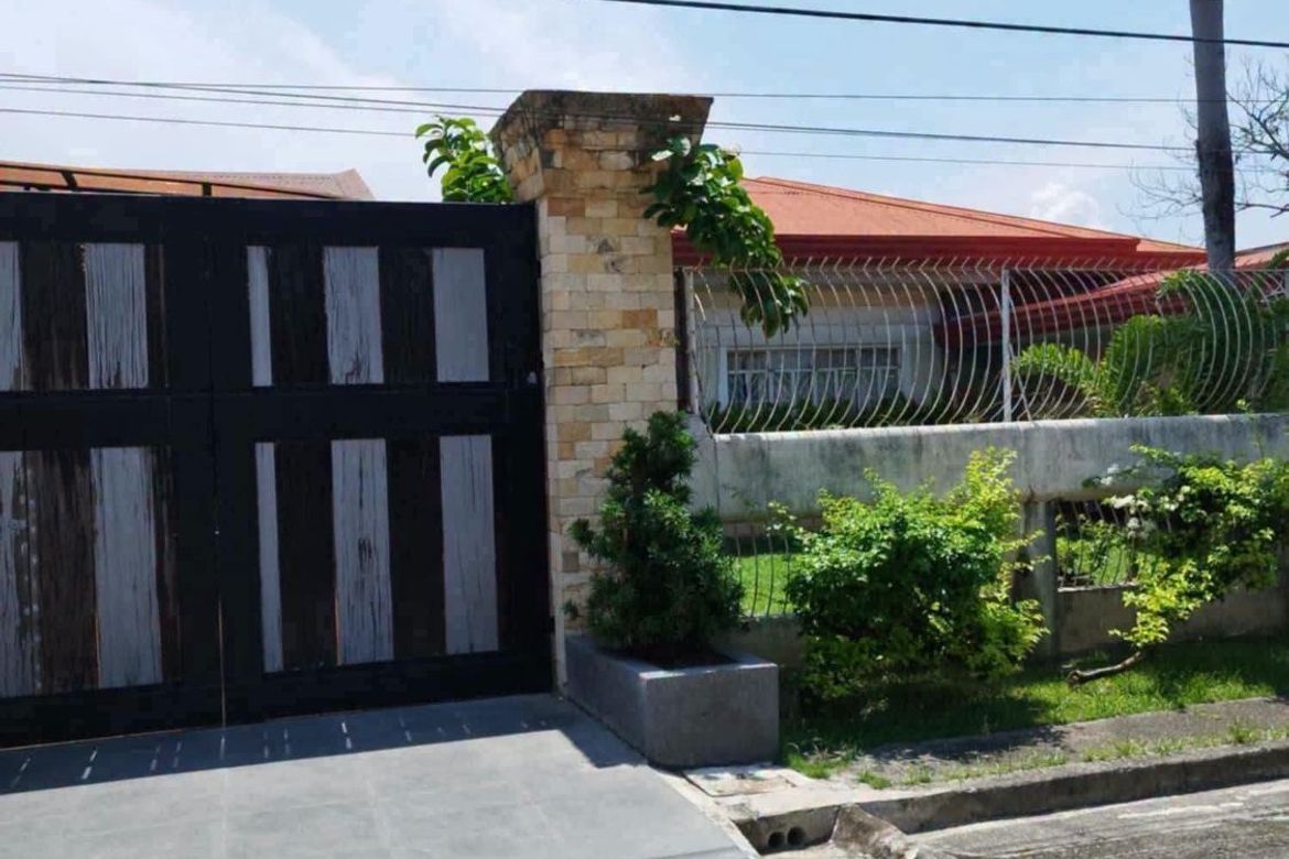 8 Bedroom House for Sale in Vicente Hizon Sr., Davao City, Davao del Sur