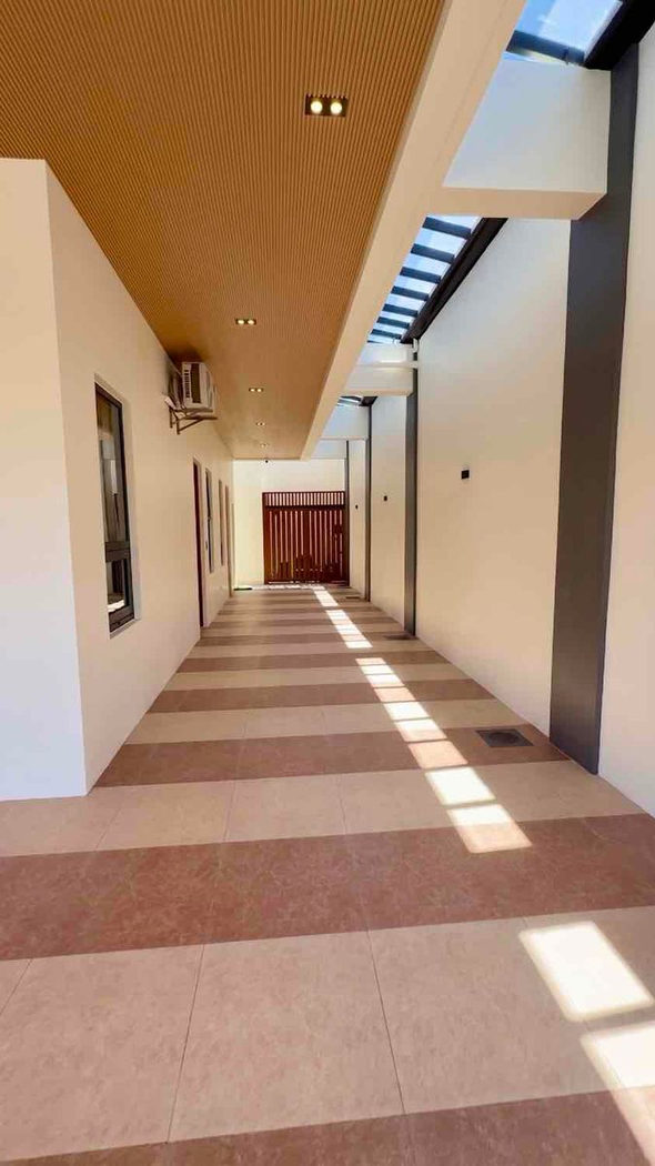 8-Bedroom Luxury Corner House with Pool for Sale in Greenwoods Executive Village, Pasig–Cainta – photo 4