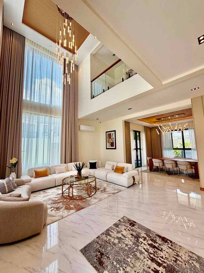 8-Bedroom Luxury Corner House with Pool for Sale in Greenwoods Executive Village, Pasig–Cainta – photo 7
