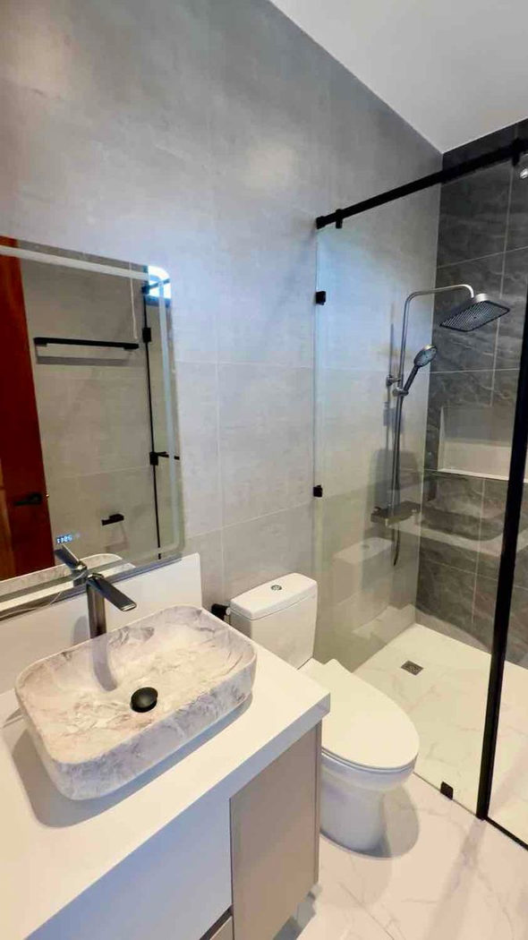 8-Bedroom Luxury Corner House with Pool for Sale in Greenwoods Executive Village, Pasig–Cainta – photo 35