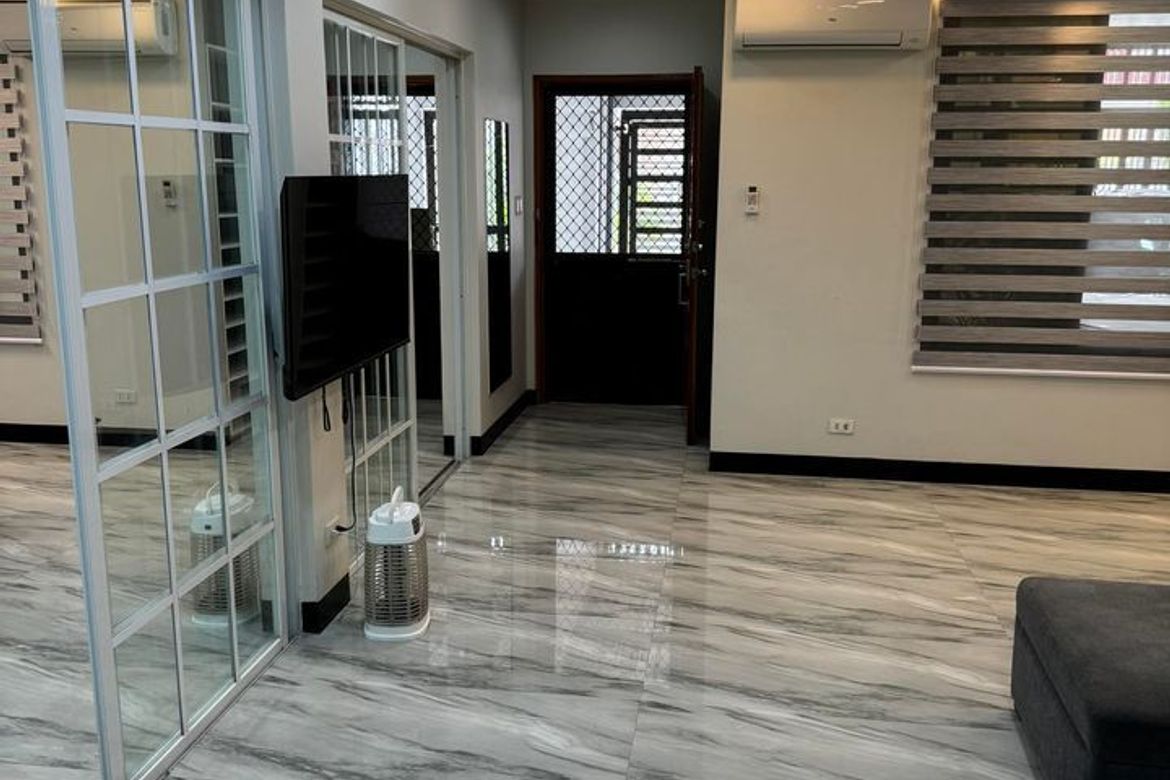 8 Bedroom Townhouse for Sale in Moonwalk, Parañaque, Metro Manila – photo 5