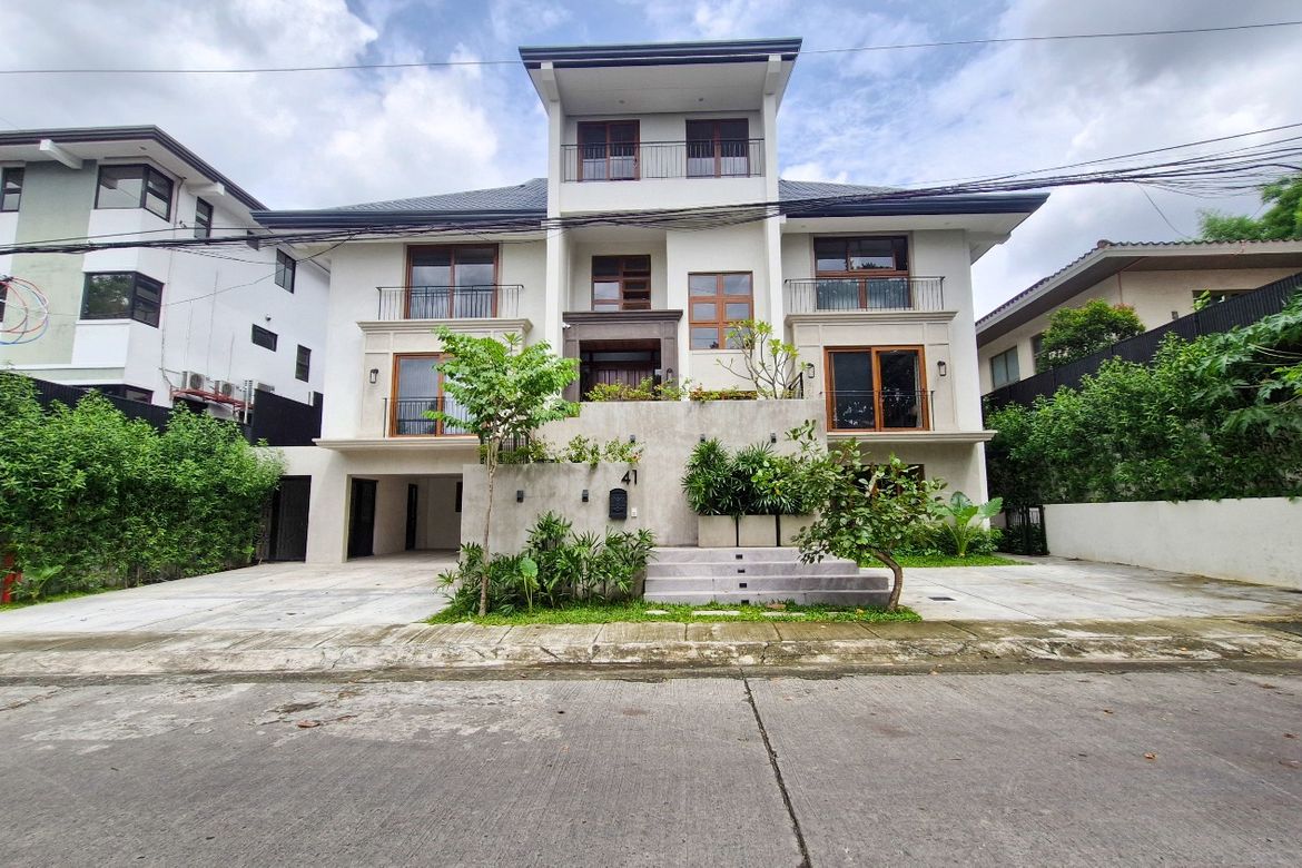 9 Bedroom House for Sale in Malanday, Marikina, Metro Manila