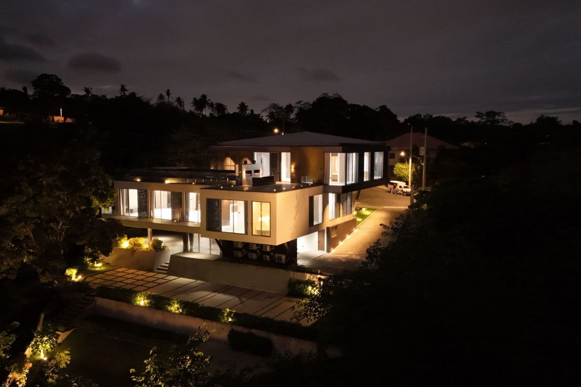 9 Bedroom House for Sale in Suplang, Tanauan, Batangas