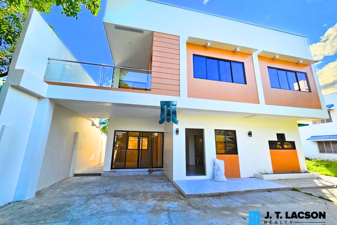 9 Bedroom House for Sale in Taclobo, Dumaguete, Negros Oriental