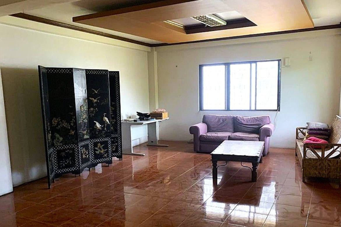 9 Bedroom House for Sale in Western Bicutan, Taguig, Metro Manila
