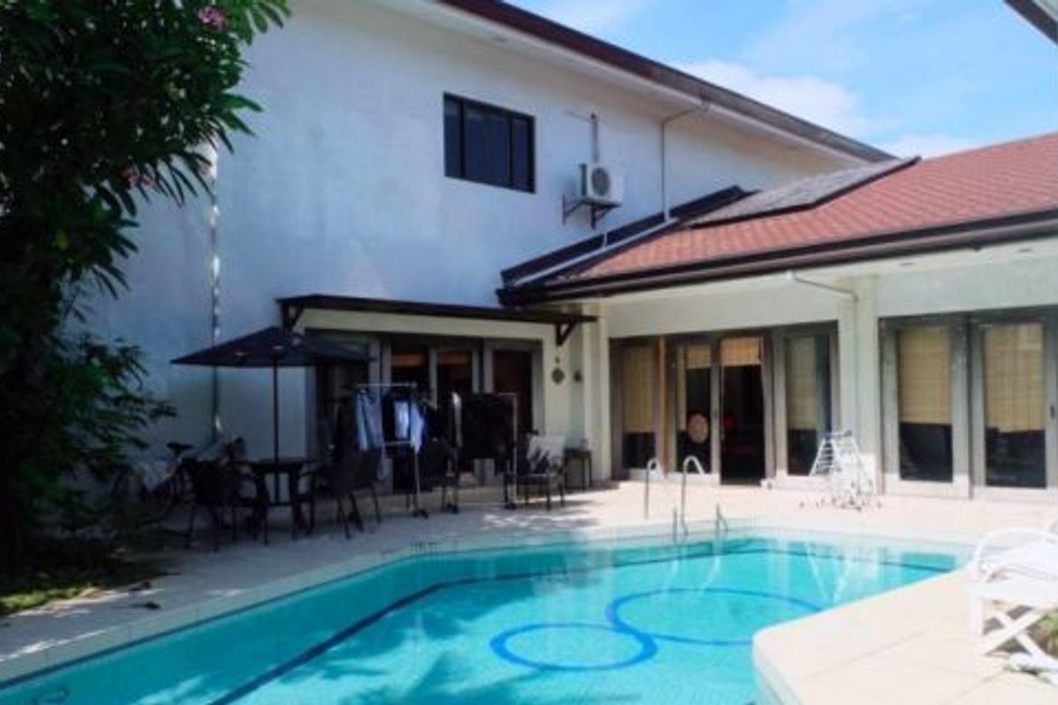 9 Bedroom Townhouse for Sale in Dasmariñas Village, Dasmariñas North, Makati, Metro Manila near MRT-3 Magallanes – photo 6