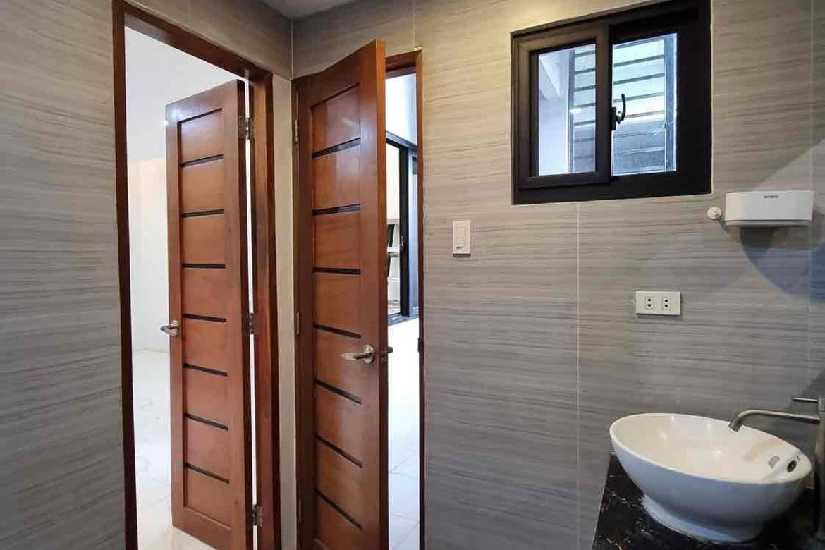 Apartment for Rent in Don Galo, Parañaque, Metro Manila photo 6