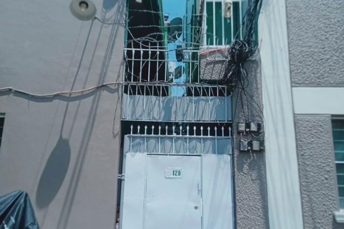 Apartment for Sale in Santolan, Marikina, Metro Manila near LRT-2 Santolan – photo 2