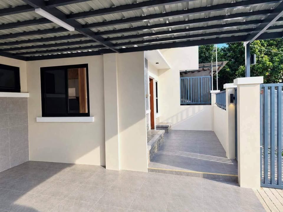 Brand-New Semi-Furnished House and Lot for Sale in Priscilla Estates, Davao City – photo 2