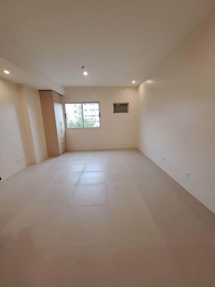 Brand-New Studio Condo for Sale at Matina Enclave, Ecoland, Davao City – photo 4