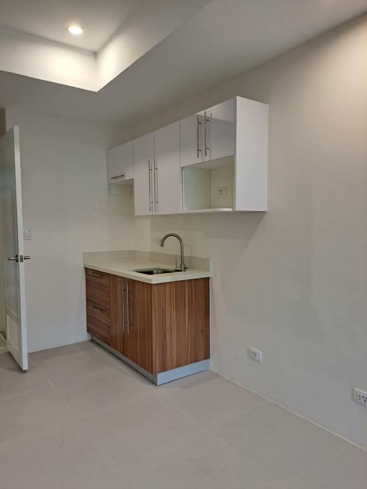 Brand-New Studio Condo for Sale at Matina Enclave, Ecoland, Davao City – photo 5
