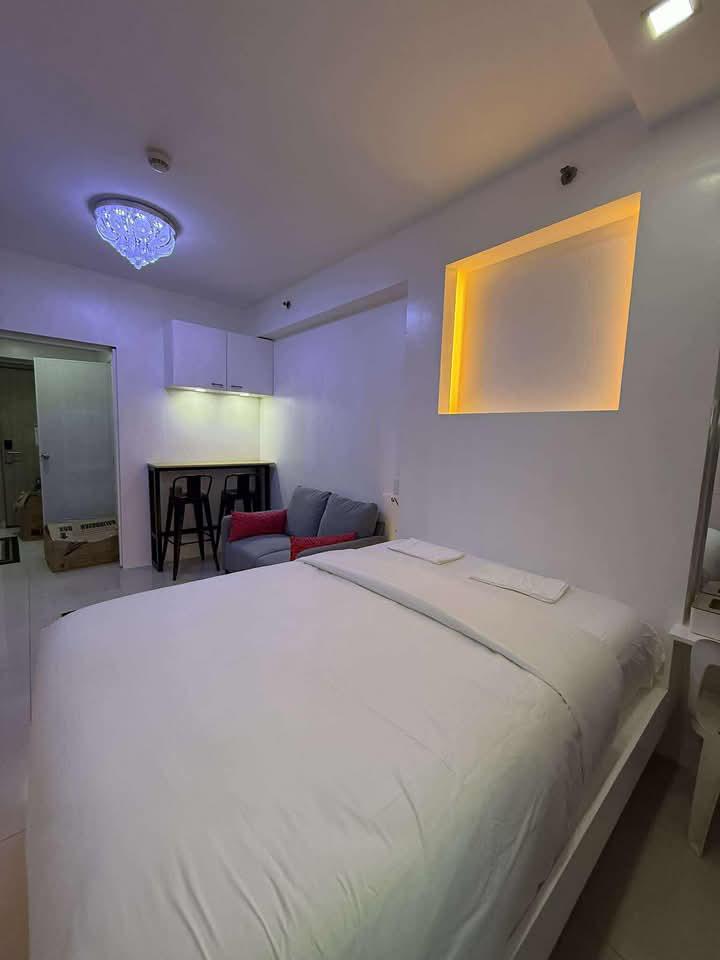 Charming Studio Unit for Sale in Breeze Residences, Brgy. San Rafael, Pasay City – photo 4