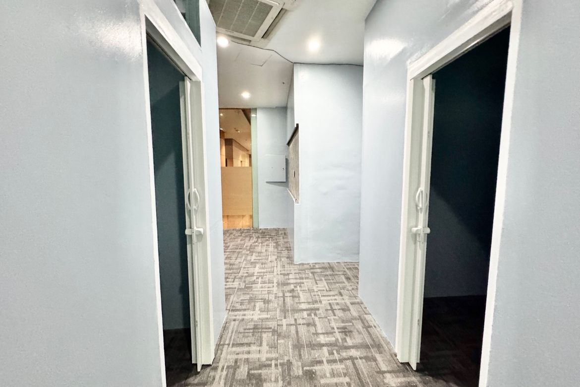 Commercial for Rent in East Rembo, Makati, Metro Manila