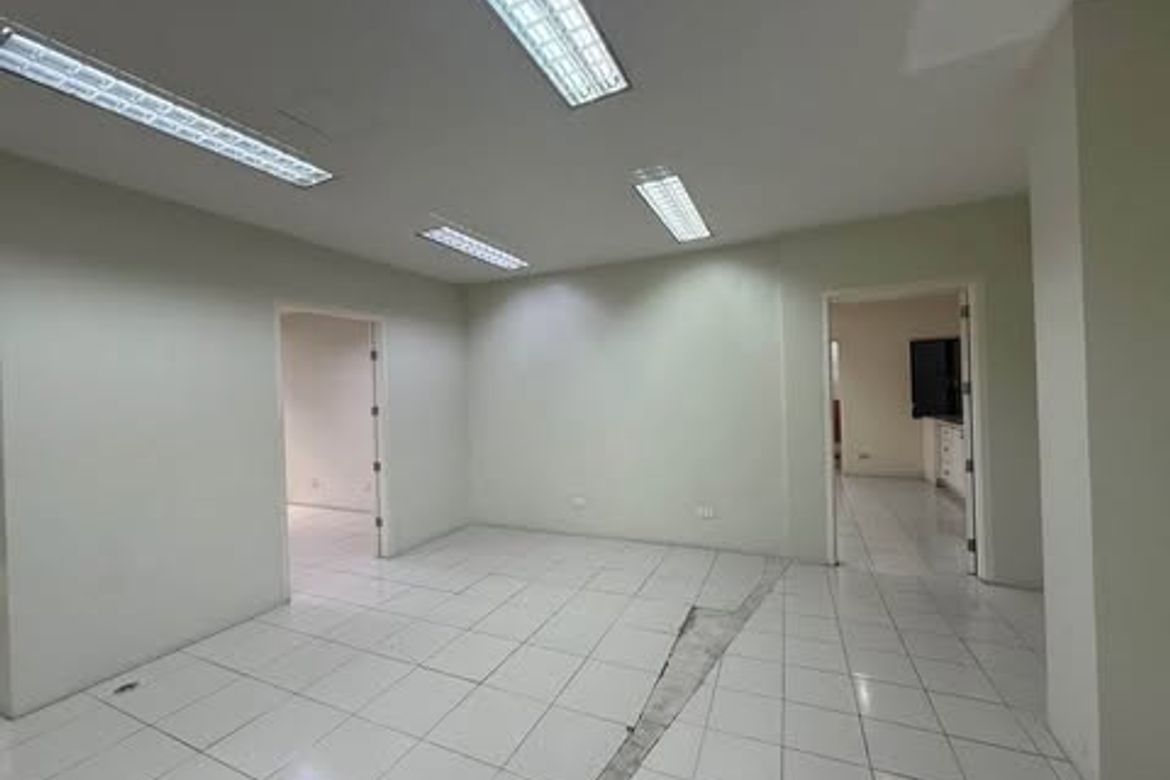 Commercial for Rent in Poblacion, Makati, Metro Manila photo 3
