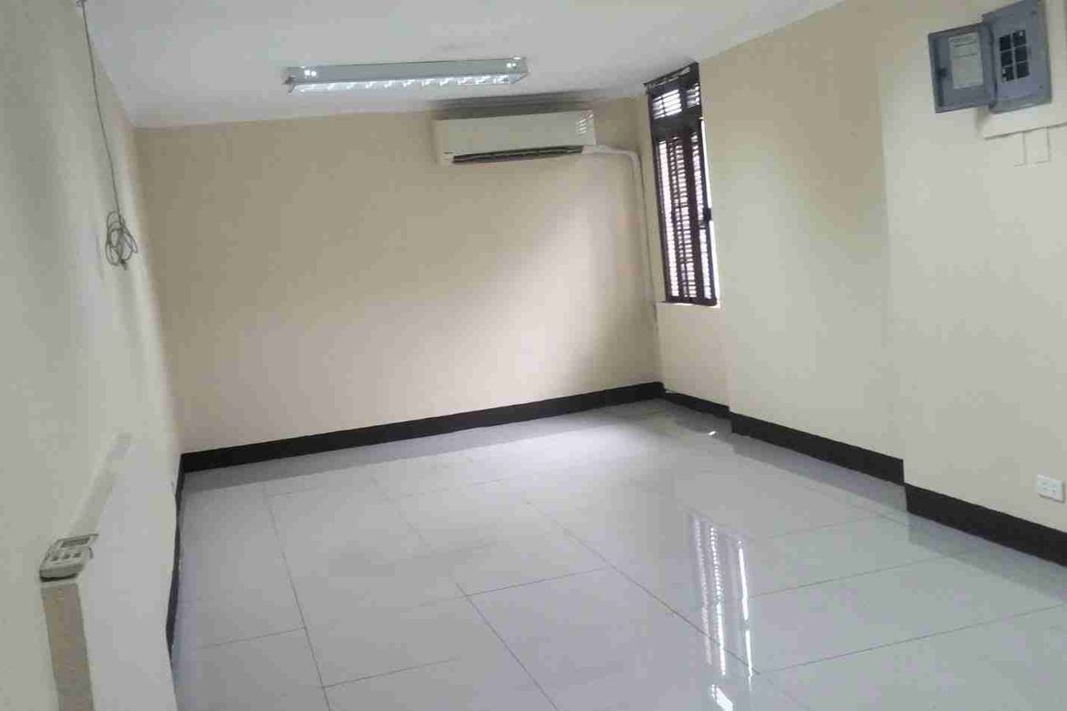 Commercial for Rent in San Lorenzo, Makati, Metro Manila photo 2