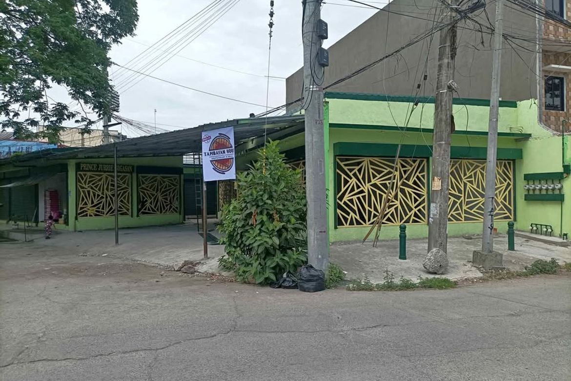 Commercial for Sale in Barangay 93, Caloocan, Metro Manila near LRT-1 Monumento – photo 2