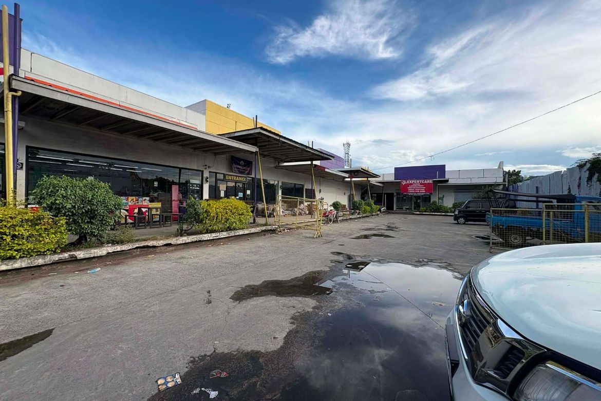 Commercial for Sale in Basak, Lapu-Lapu, Cebu