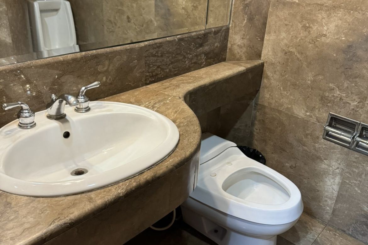 Commercial for Sale in Bel-Air, Makati, Metro Manila near MRT-3 Buendia – photo 7