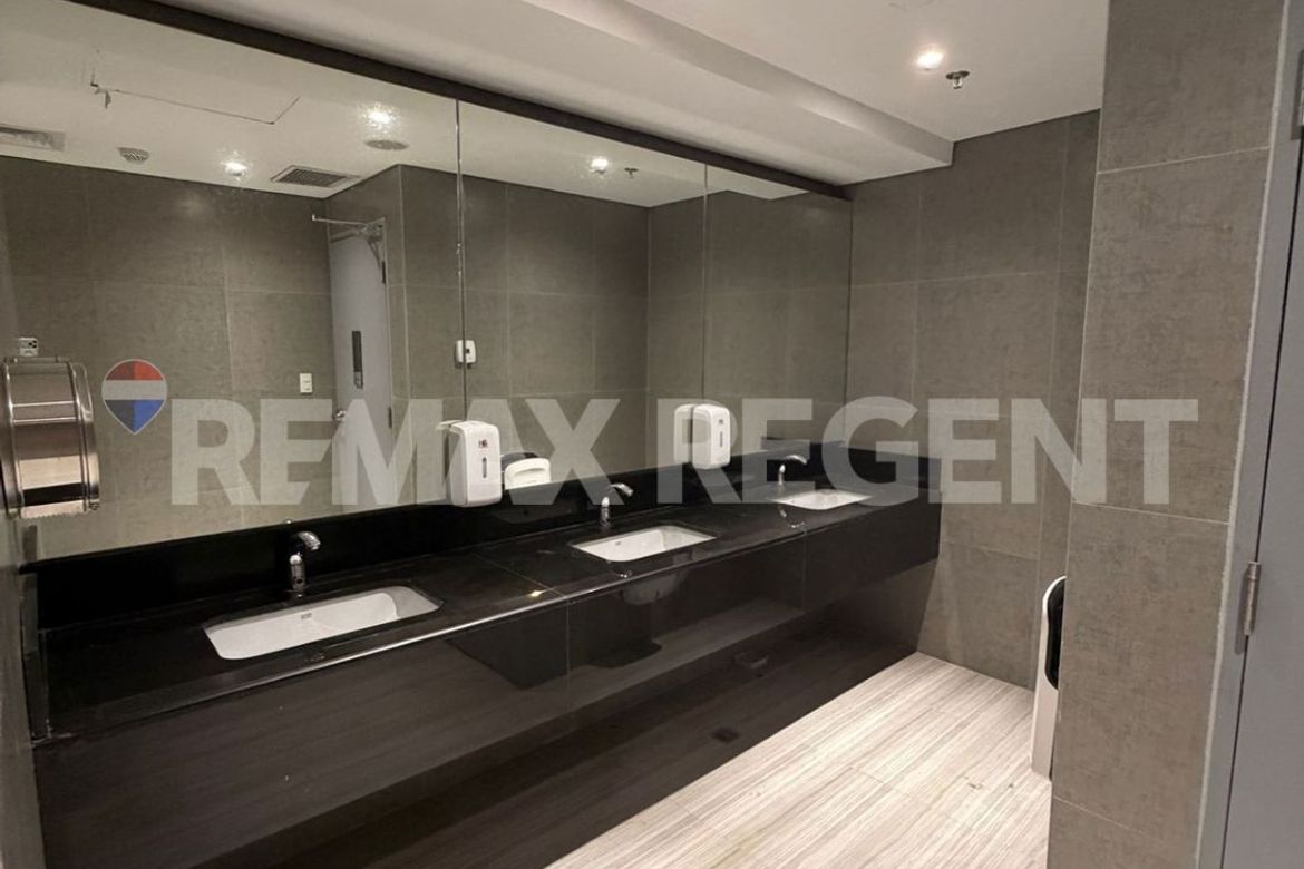 Commercial for Sale in BGC, Taguig, Metro Manila – photo 7