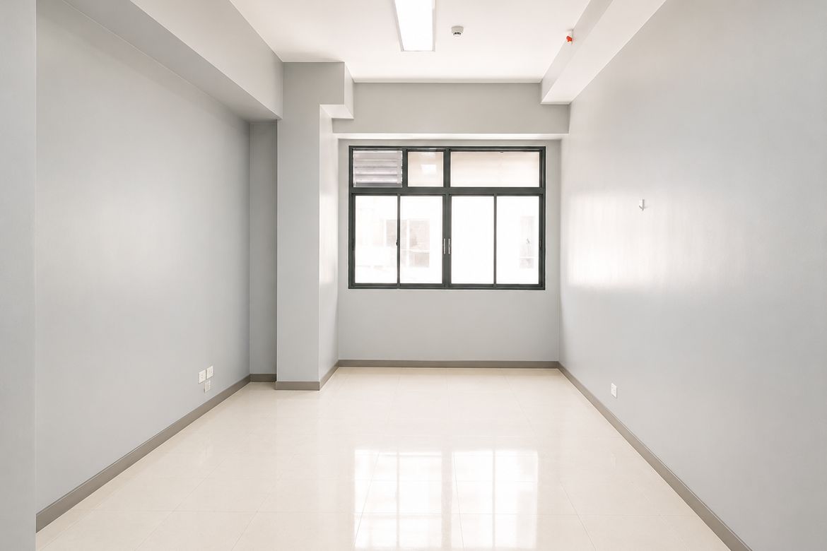 Commercial for Sale in Grand Emerald Tower, San Antonio, Pasig, Metro Manila near MRT-3 Ortigas – photo 2