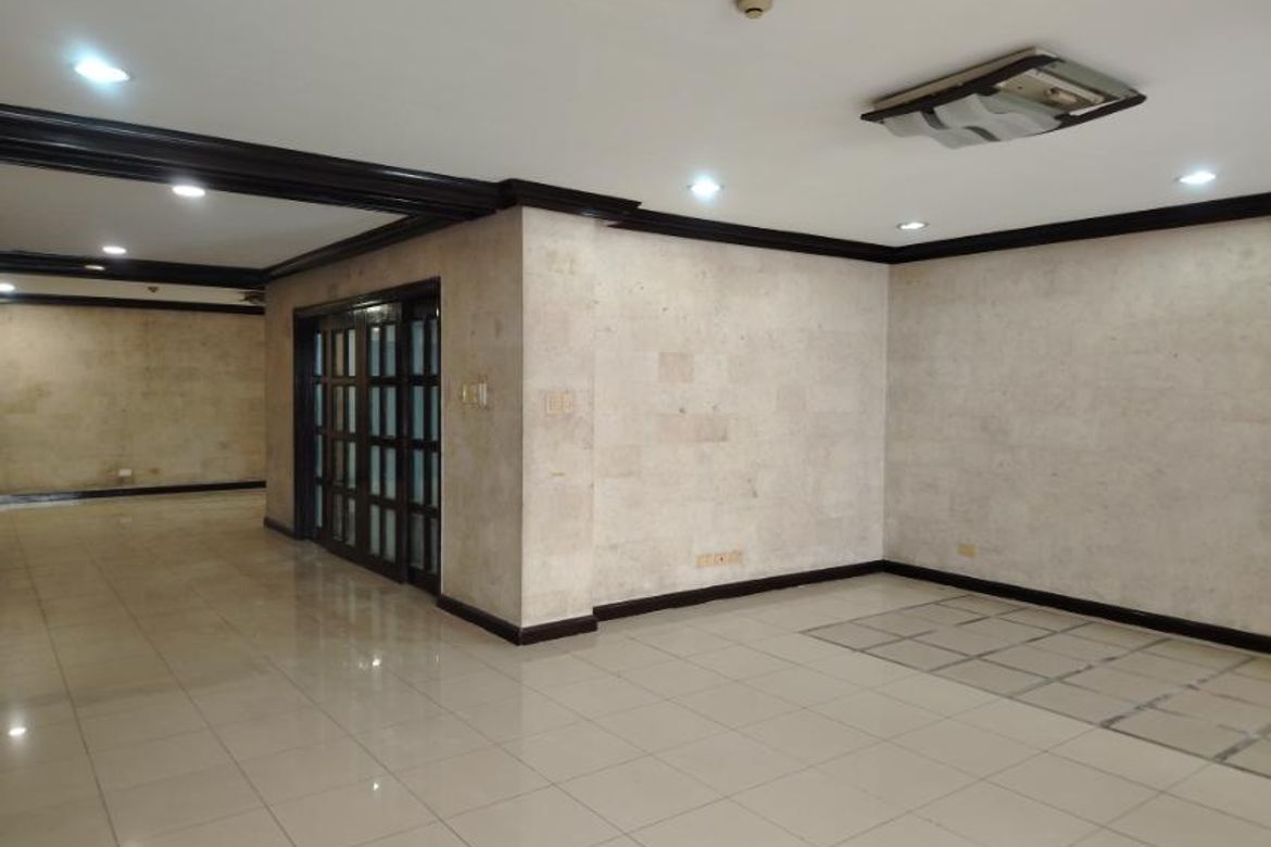 Commercial for Sale in Little Baguio, San Juan, Metro Manila
