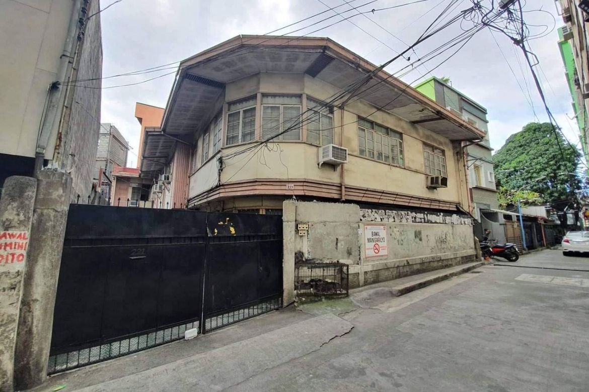 Commercial for Sale in Manila, Metro Manila near LRT-2 Legarda – photo 5