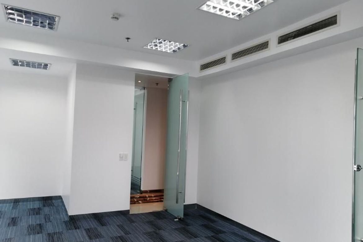 Commercial for Sale in One World Place, BGC, Taguig, Metro Manila