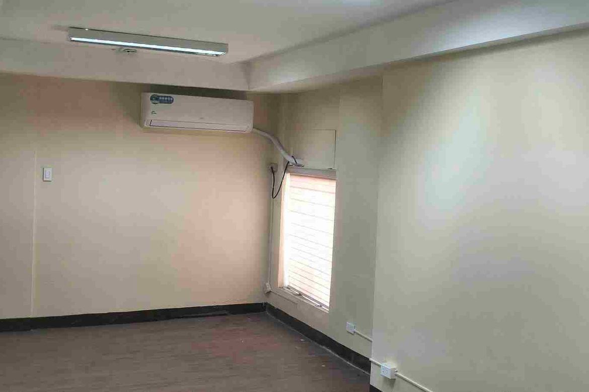 Commercial for Sale in San Lorenzo, Makati City – photo 2
