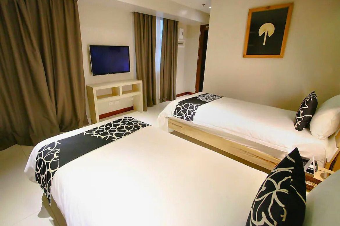 Commercial for Sale in Santa Cruz, Makati, Metro Manila