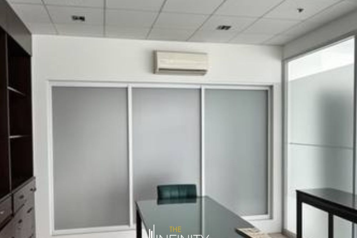 Commercial for Sale in Seibu Tower, BGC, Taguig, Metro Manila – photo 2