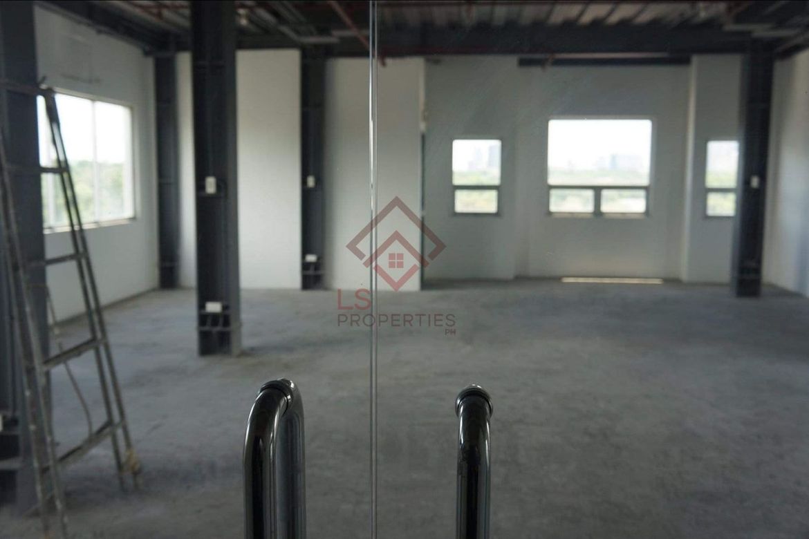 Commercial for Sale in Signal Village, Taguig, Metro Manila – photo 2