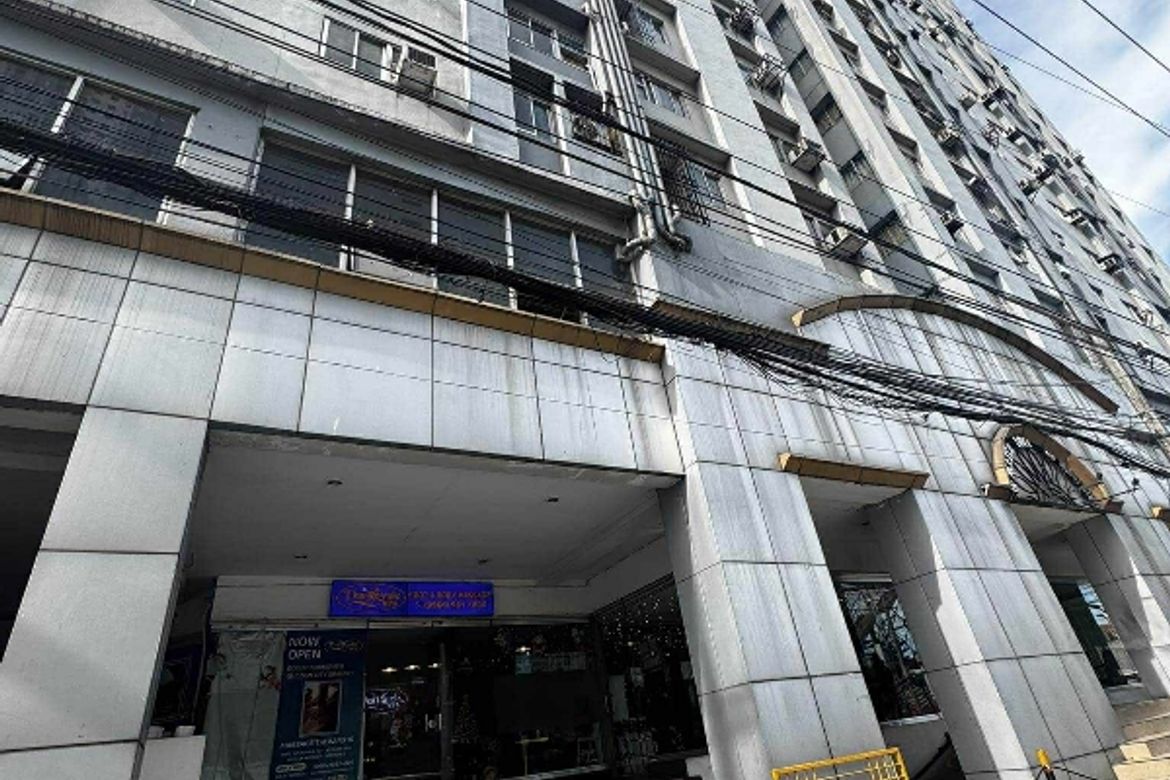 Commercial for Sale in South Triangle, Quezon City, Metro Manila near MRT-3 Kamuning – photo 3