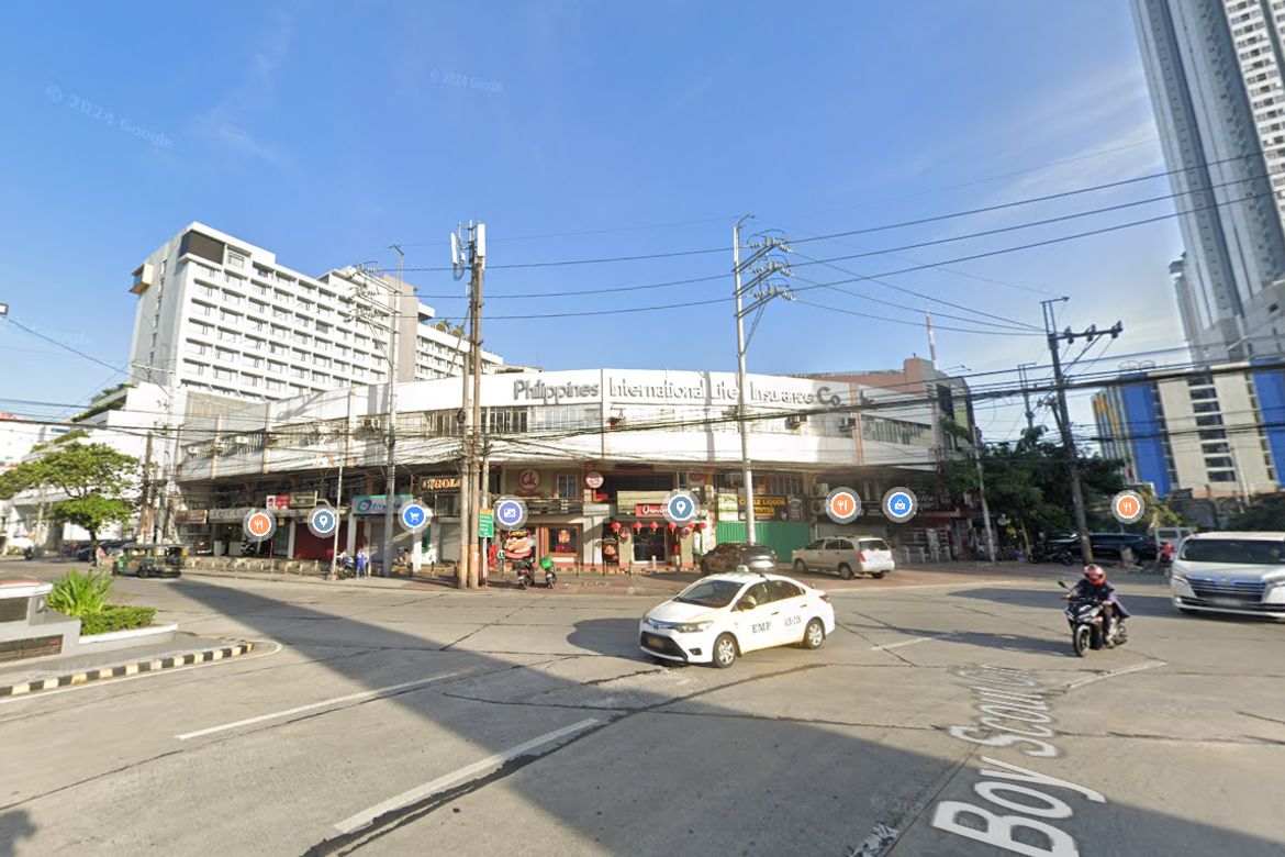Commercial for Sale in South Triangle, Quezon City, Metro Manila near MRT-3 Quezon Avenue – photo 3