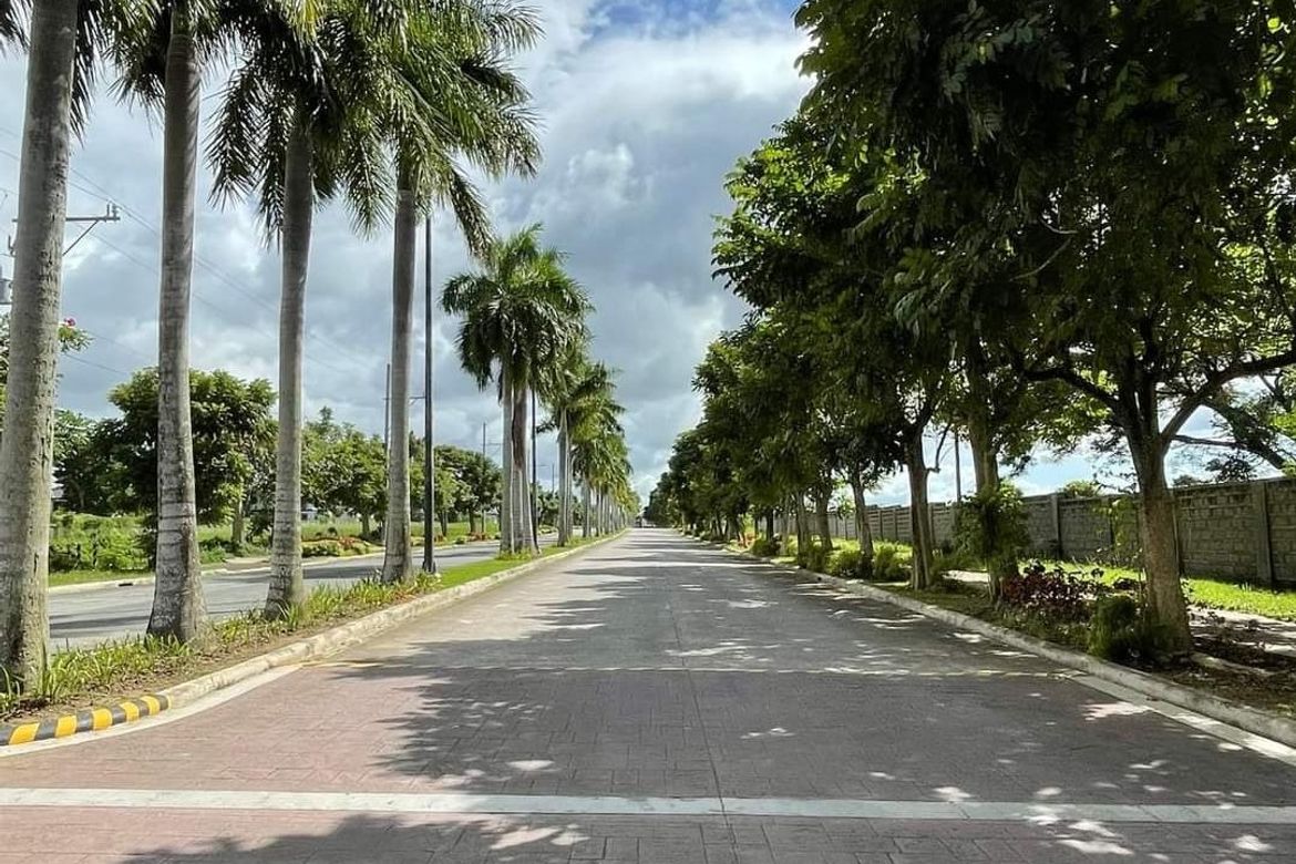 Commercial for Sale in The Sonoma, Don Jose, Santa Rosa, Laguna – photo 3