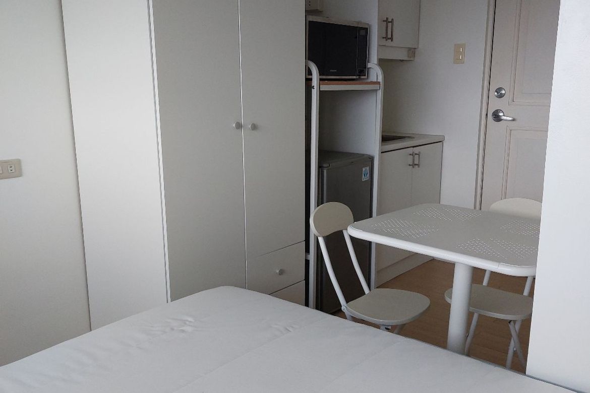 Condo for Rent in Alabang, Muntinlupa, Metro Manila photo 5