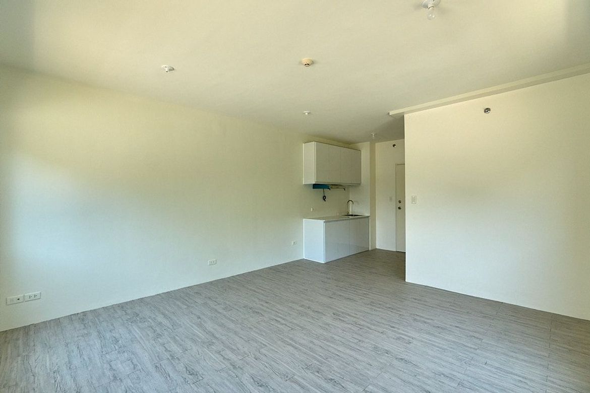 Condo for Rent in Amaia Steps NUVALI, Canlubang, Calamba, Laguna photo 4