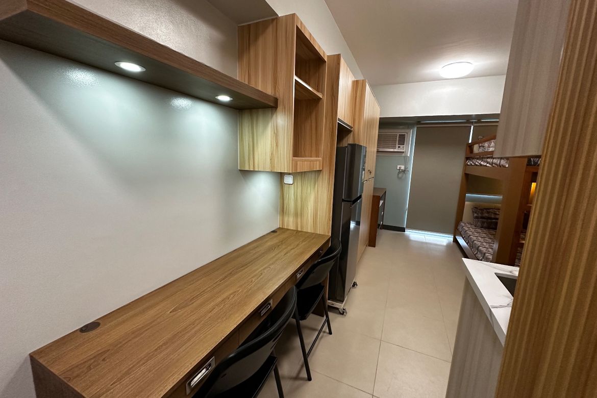 Condo for Rent in Bagong Pag-Asa, Quezon City, Metro Manila near MRT-3 Quezon Avenue