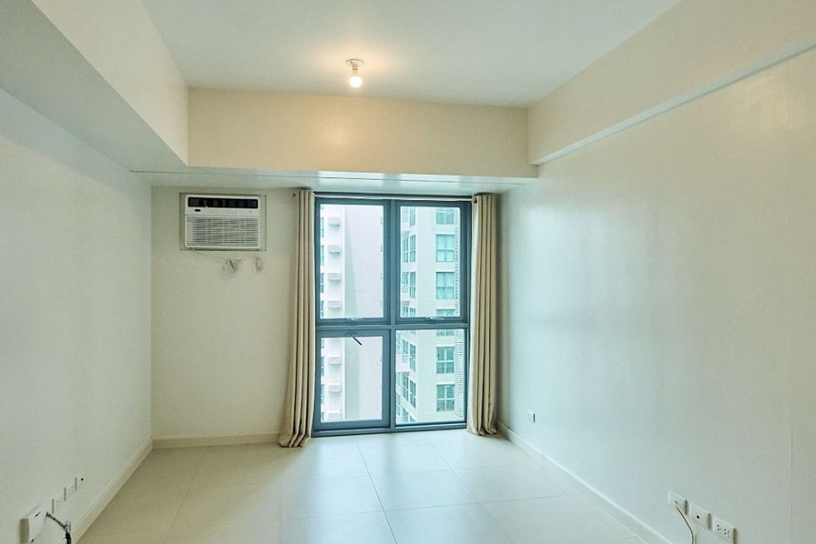 Condo for Rent in Callisto 2, Carmona, Makati, Metro Manila photo 6