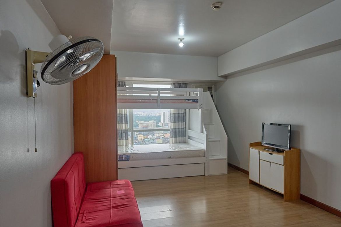 Condo for Rent in Celadon Park, Santa Cruz, Manila, Metro Manila near LRT-1 Blumentritt photo 6