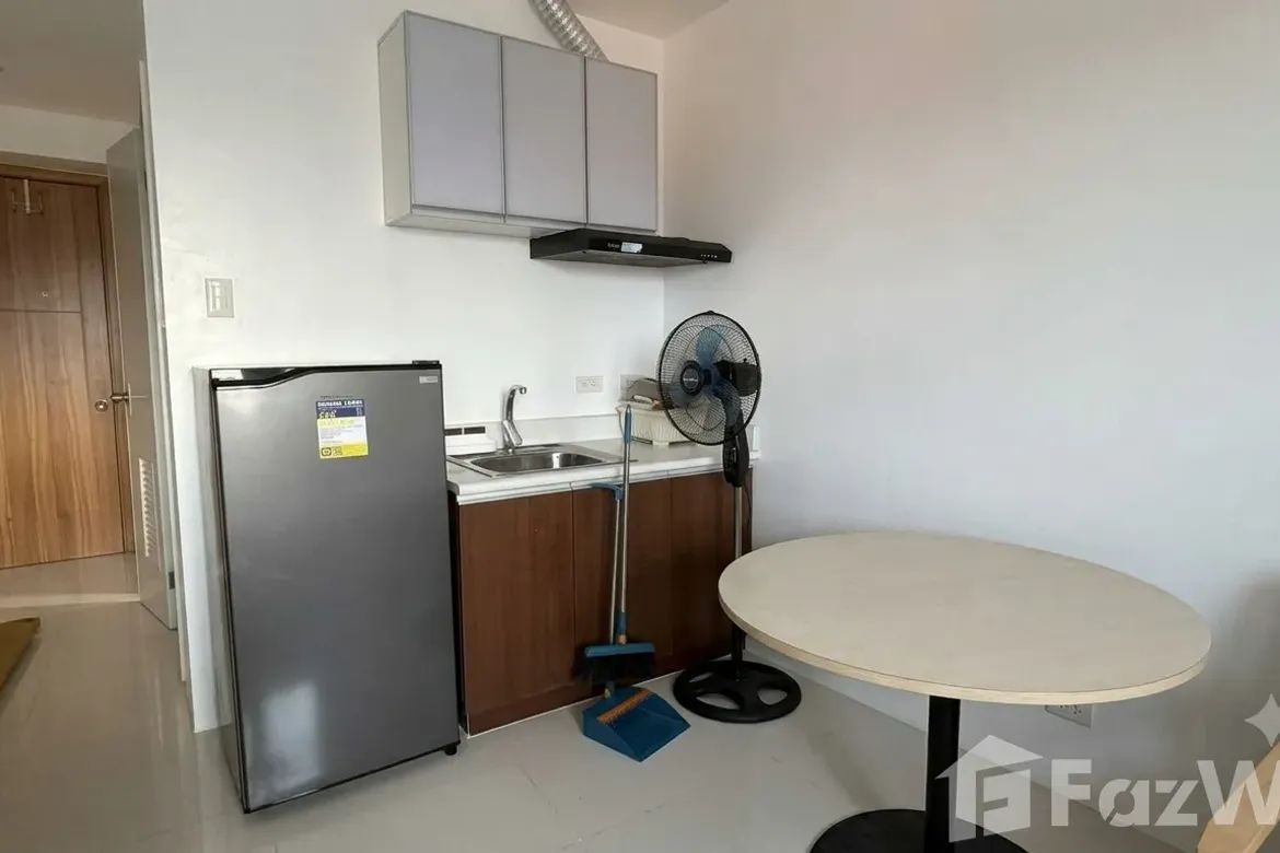 Condo for Rent in Grand Riviera Suites, Ermita, Manila, Metro Manila near LRT-1 Pedro Gil photo 4
