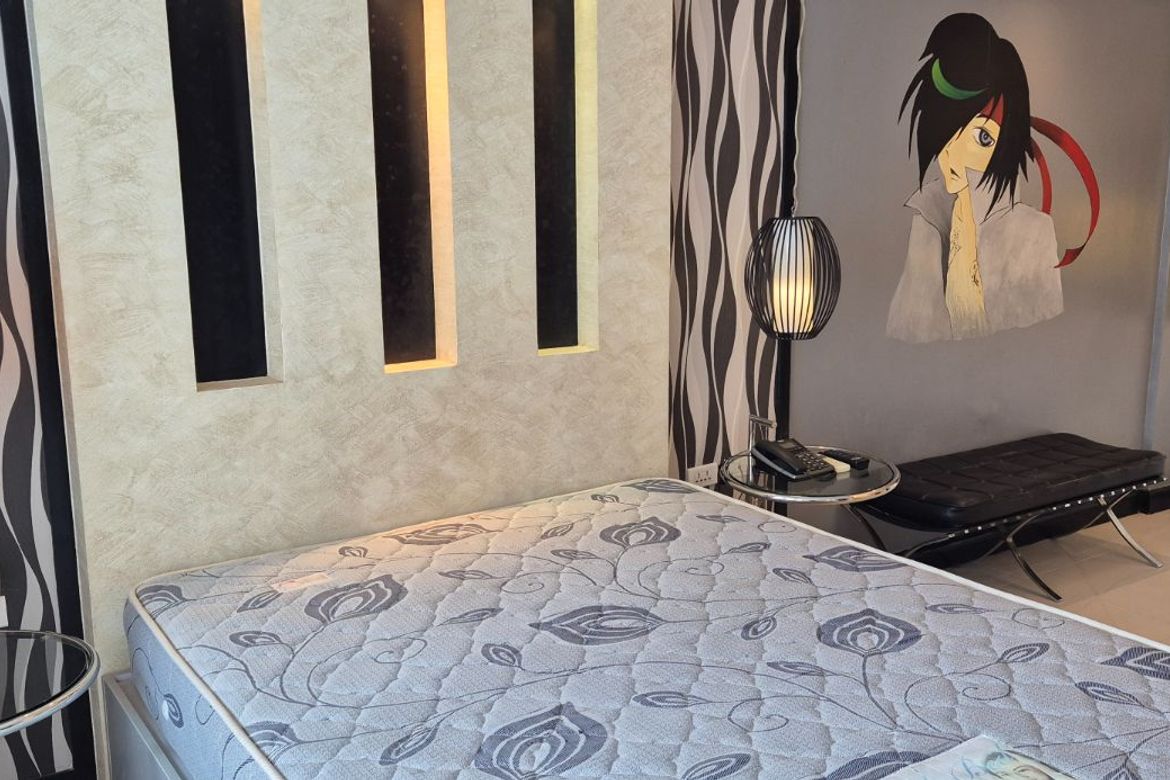 Condo for Rent in Poblacion, Makati, Metro Manila photo 8