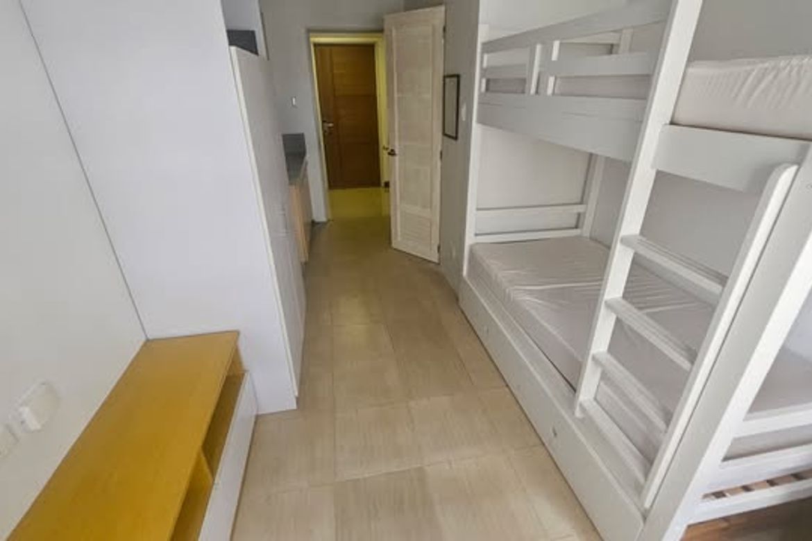Condo for Sale in Alabang, Muntinlupa, Metro Manila – photo 4