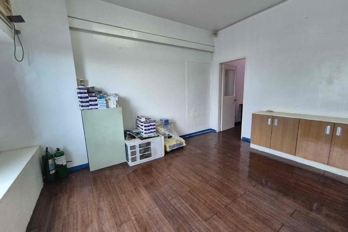 Condo for Sale in Alabang, Muntinlupa, Metro Manila – photo 6