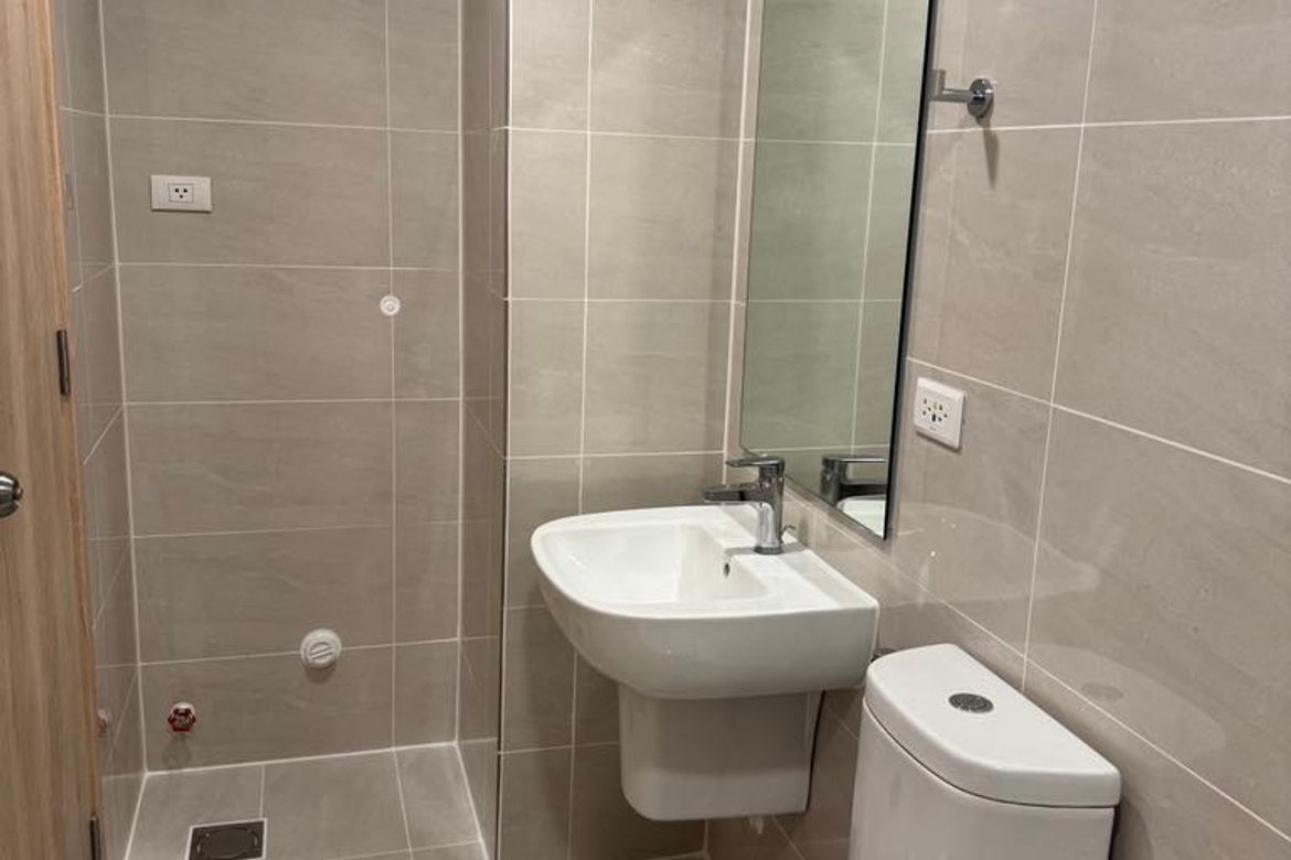 Condo for Sale in Almanza Dos, Las Piñas, Metro Manila – photo 3