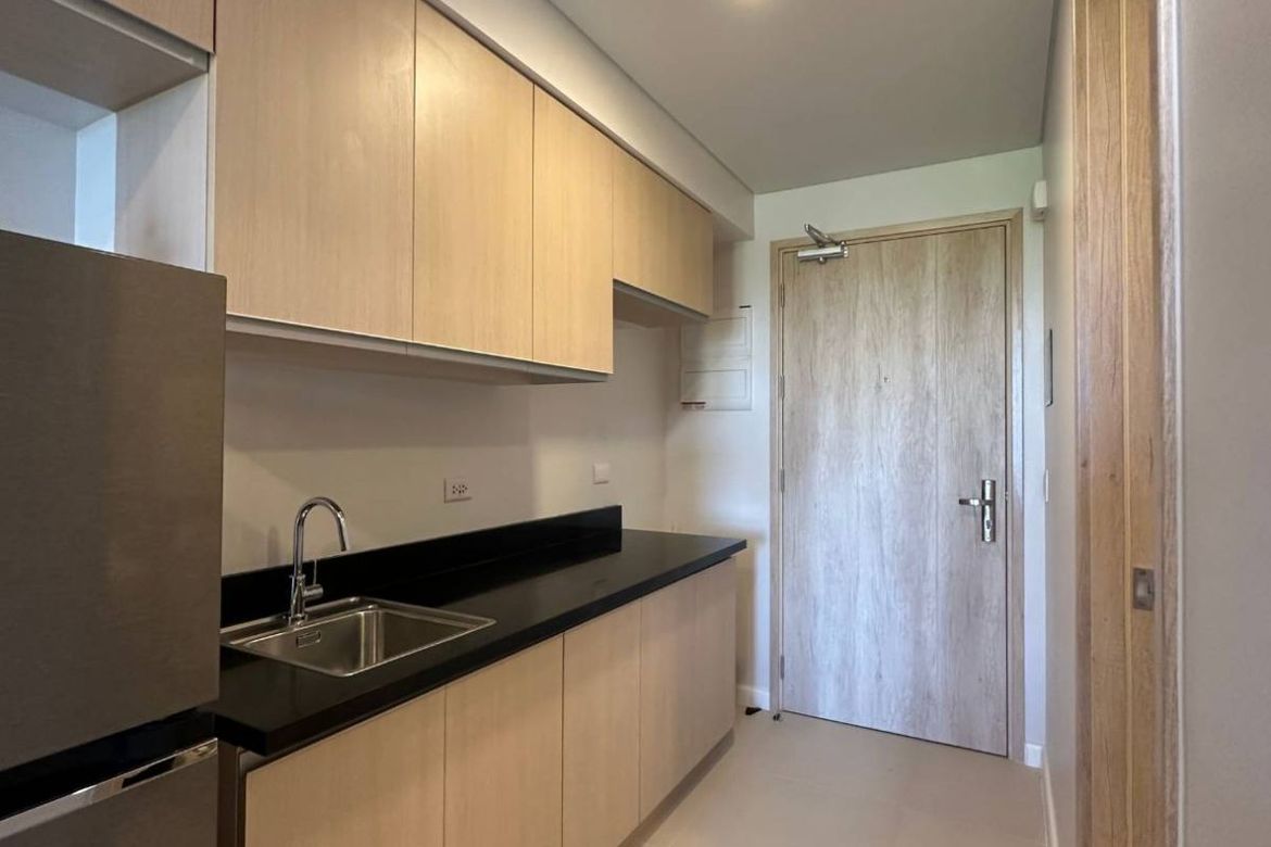Condo for Sale in Almanza Dos, Las Piñas, Metro Manila – photo 4