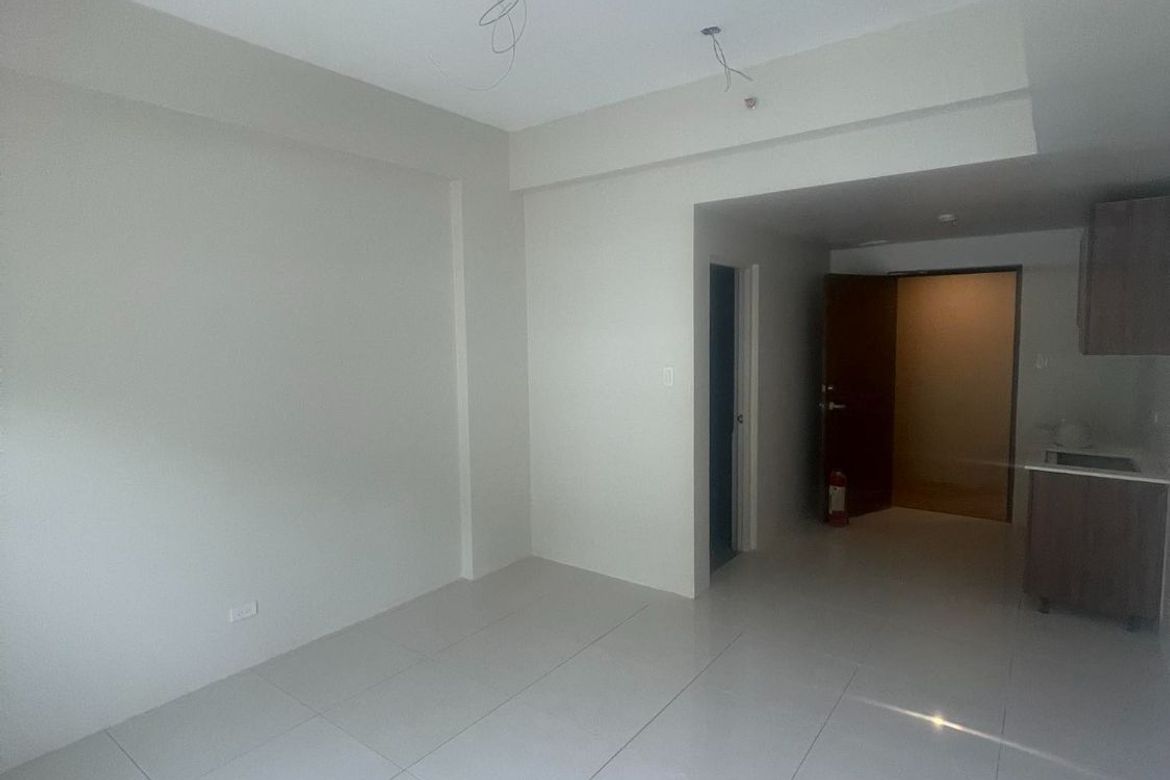 Condo for Sale in Alpine Villas, Iruhin South, Tagaytay, Cavite