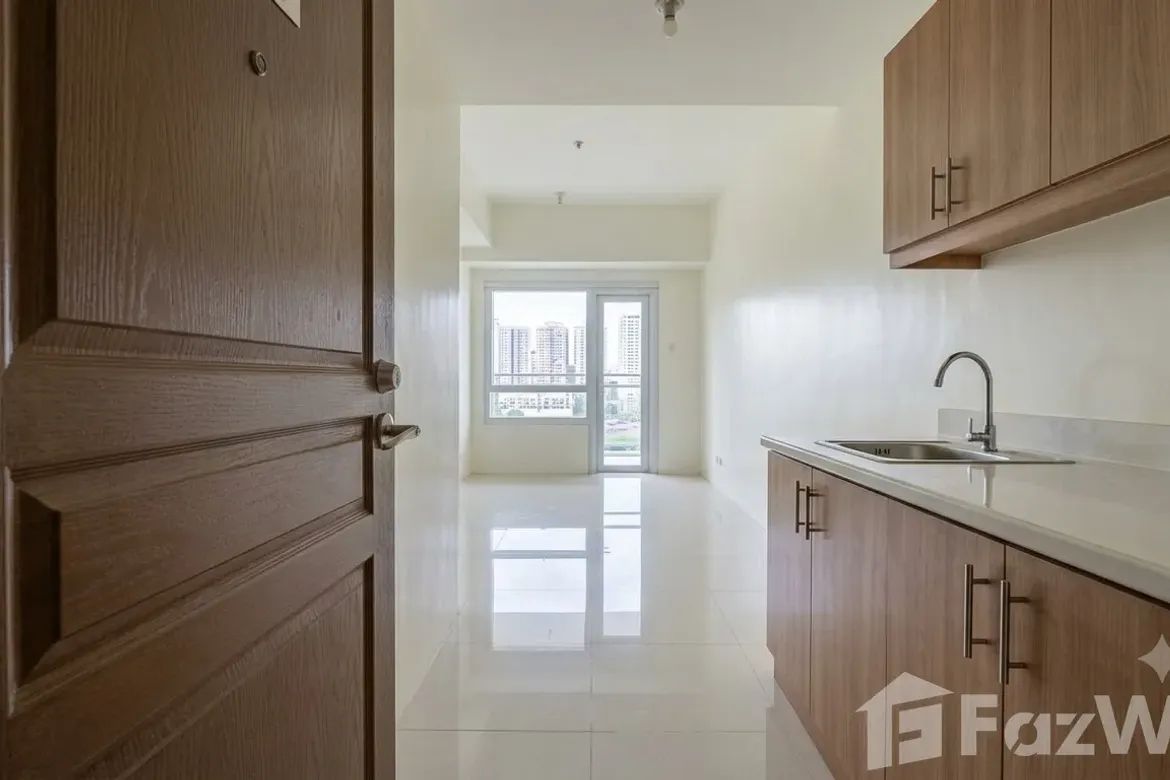 Condo for Sale in Barangay 28, Pasay, Metro Manila near LRT-1 Gil Puyat – photo 2