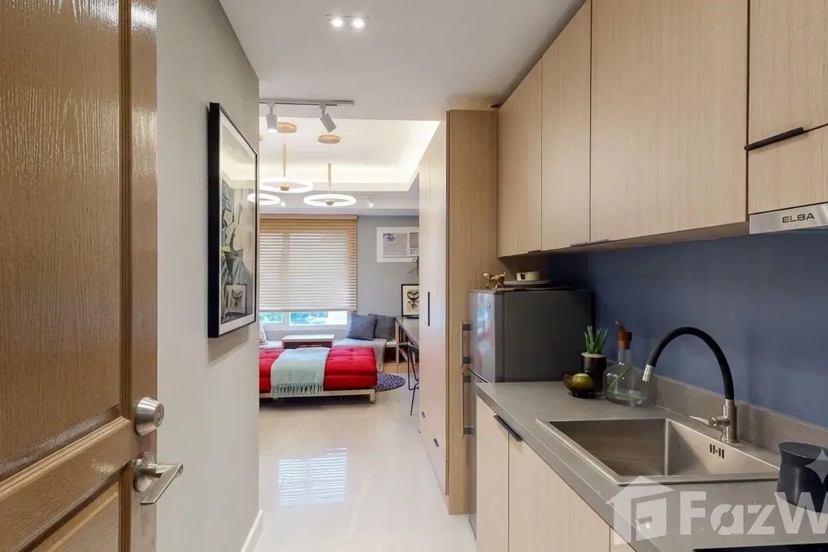 Condo for Sale in Barangay 28, Pasay, Metro Manila near LRT-1 Gil Puyat
