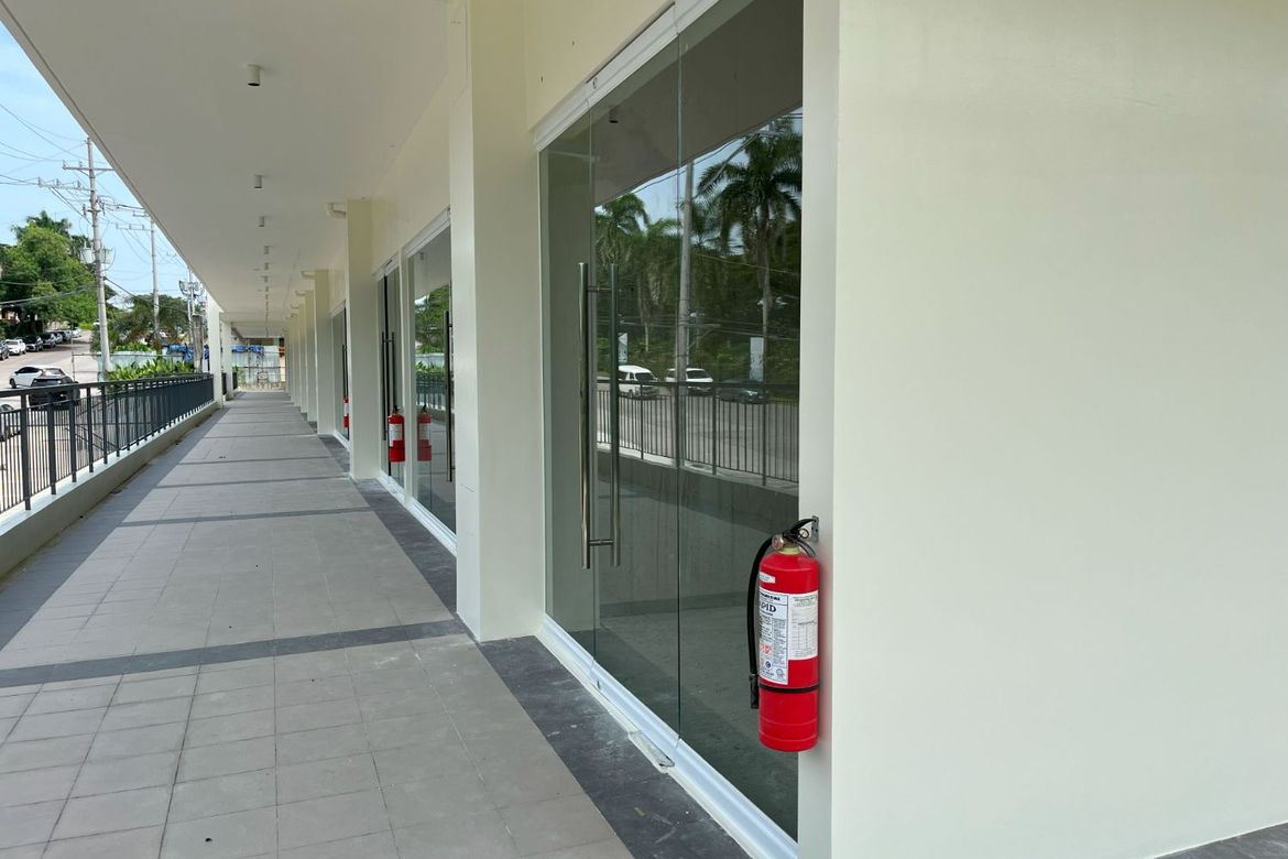 Condo for Sale in Berkeley Suites, Inchican, Silang, Cavite – photo 3