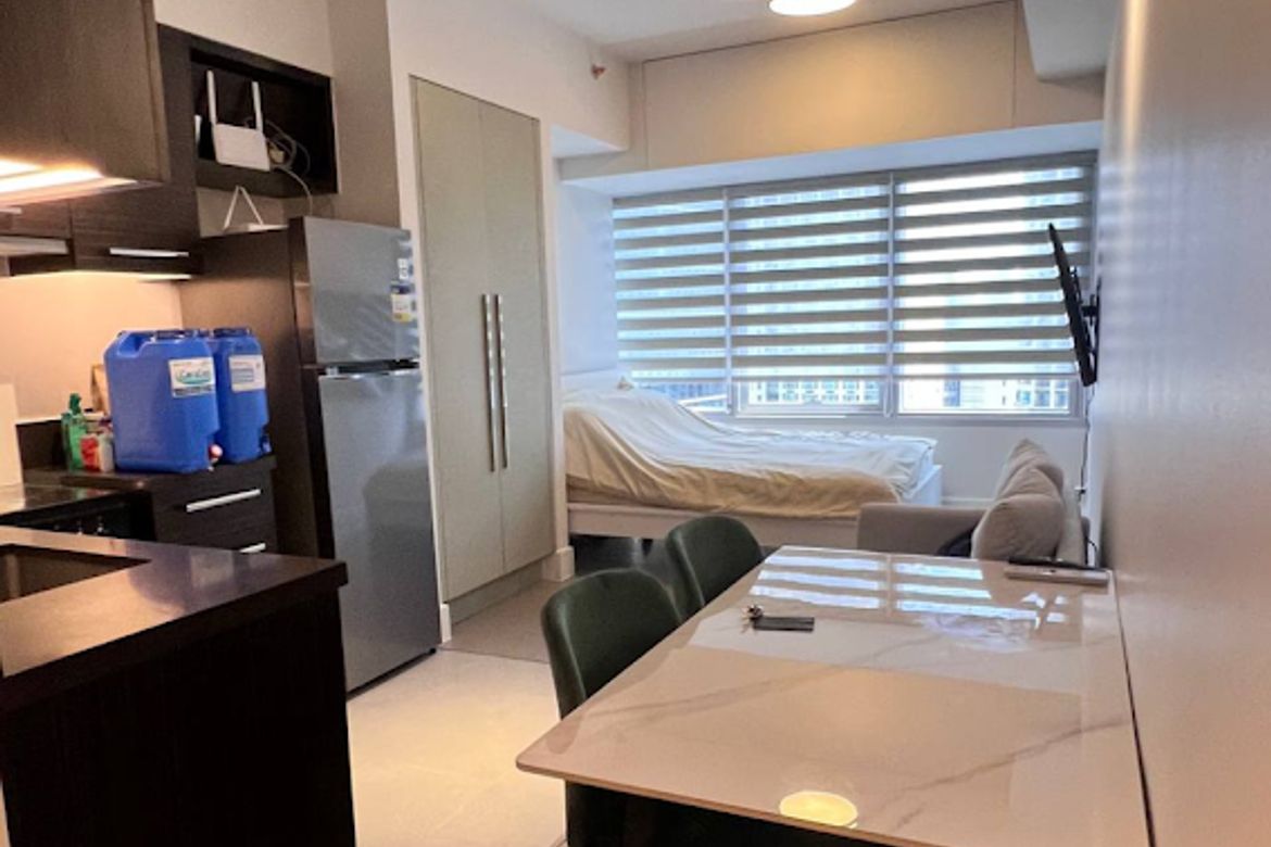 Condo for Sale in Carmona, Makati, Metro Manila – photo 4